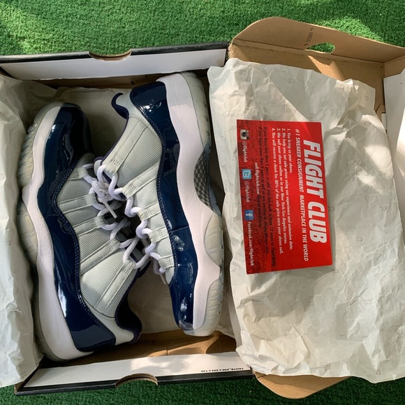 Jordan 11 Retro “Georgetown”